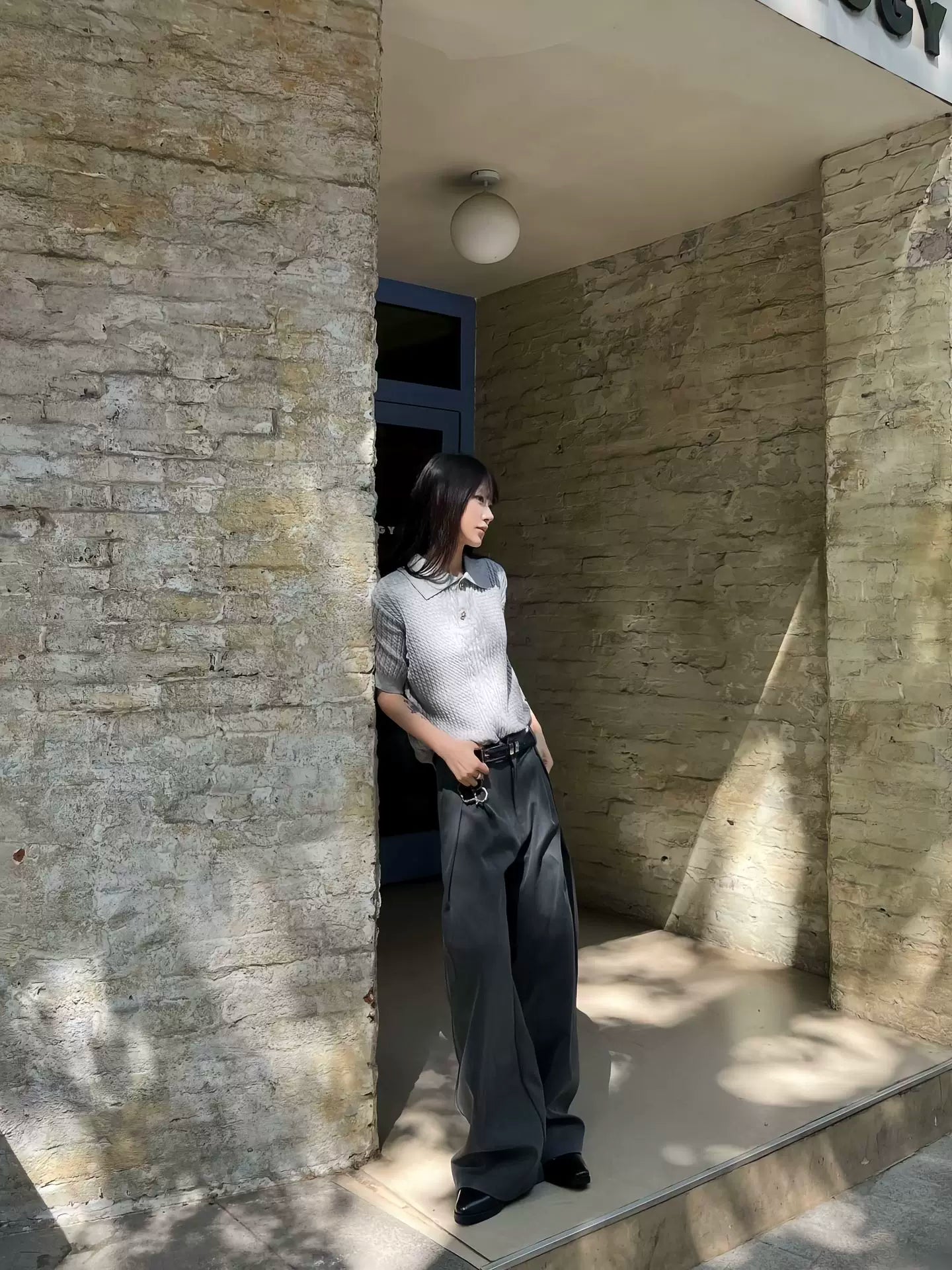 South Korea, spring and summer three-dimensional I-pleated A-shaped profile scimitar TR pants commuter cleanfit casual pants men and women